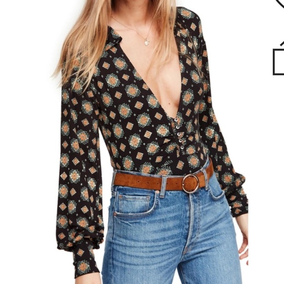 Free People Tops - FREE PEOPLE DEEP V JERSEY KNIT BLOUSE